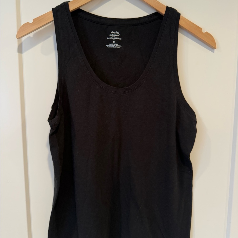 Women’s Banana Republic timeless tank